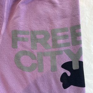 NWOT free city sweatpants